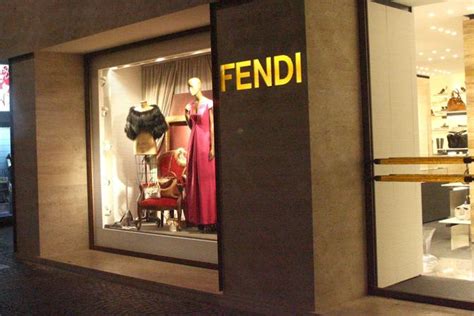 fendi napoli negozio